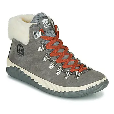 Sorel OUT N ABOUT PLUS CONQUE women's Mid Boots in Grey