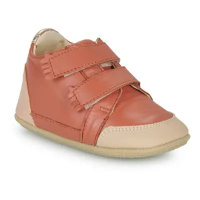 Easy Peasy MY IRUN girls's Children's Shoes (High-top Trainers) in Pink