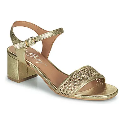 Betty London OUPETTE women's Sandals in Gold