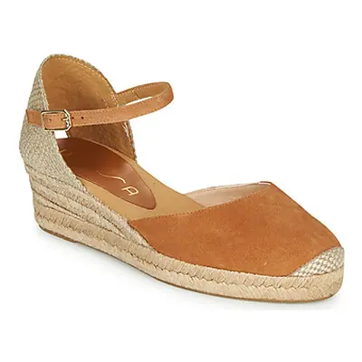 Unisa CISCA women's Sandals in Brown