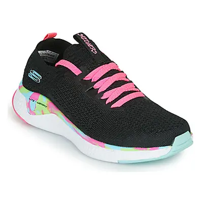 Skechers SOLAR FUSE girls's Children's Shoes (Trainers) in Black