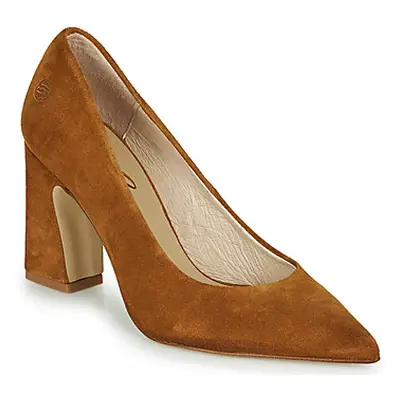 Betty London MONDI women's Court Shoes in Brown