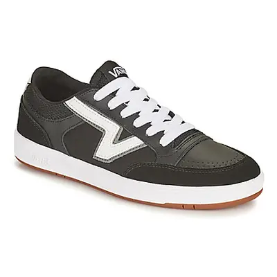 Vans LOWLAND CC men's Shoes (Trainers) in Black