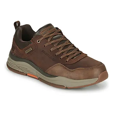 Skechers BENAGO men's Shoes (Trainers) in Brown