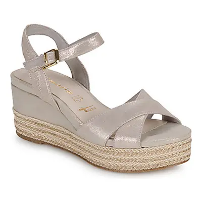 Tamaris 28001-489 women's Sandals in Gold