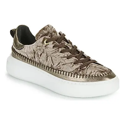 JB Martin FLEUR women's Shoes (Trainers) in Beige