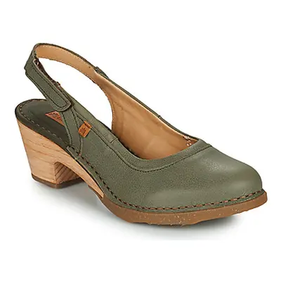 El Naturalista SYLVAN women's Court Shoes in Kaki