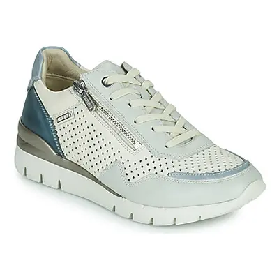 Pikolinos CANTABRIA W4R women's Shoes (Trainers) in White