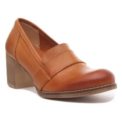 Justinreess England Dahlia Slip On Heeled Loafer women's Slip-ons (Shoes) in Brown