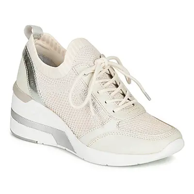 Mustang 1303303-203 women's Shoes (Trainers) in White