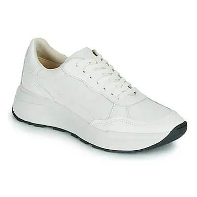 Vagabond Shoemakers JANESSA women's Shoes (Trainers) in White