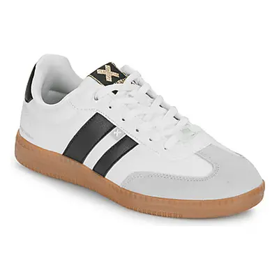 Xti 143485-WHITE women's Shoes (Trainers) in White