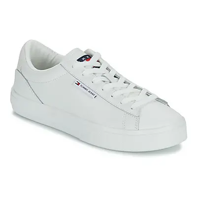 Tommy Hilfiger TJW CUPSOLE SNEAKER ESS women's Shoes (Trainers) in White