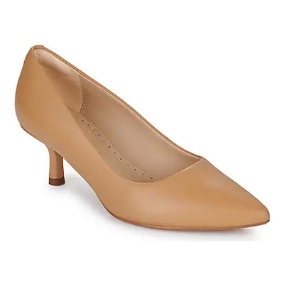 Clarks VIOLET55 RAE women's Court Shoes in Beige