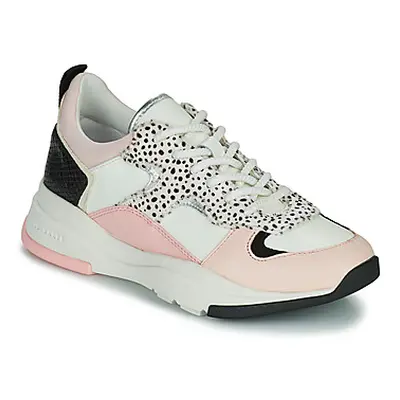 Ted Baker IZSLA women's Shoes (Trainers) in White