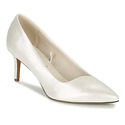 Tamaris HANNAH women's Court Shoes in White