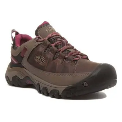 Keen Targhee 3 women's Trainers in Brown