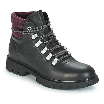 Caterpillar HANDSHAKE women's Low Ankle Boots in Black