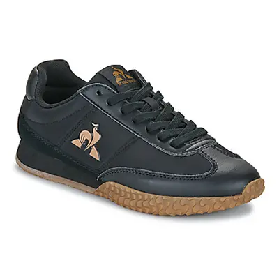 Le Coq Sportif VELOCE women's Shoes (Trainers) in Black