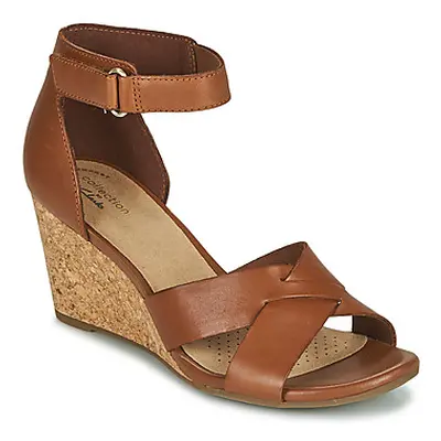 Clarks MARGEE GRACIE women's Sandals in Brown