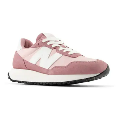 New Balance - women's Shoes (Trainers) in Pink