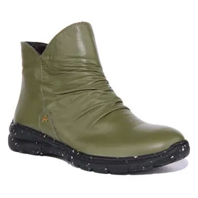 Justinreess England Womens Super Soft Ankle women's Boots in Green