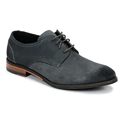 Clarks FLOW PLAIN men's Casual Shoes in Grey