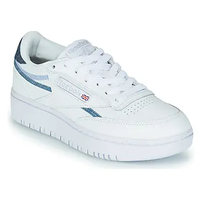 Reebok Classic CLUB C DOUBLE women's Shoes (Trainers) in White