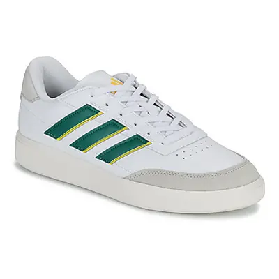 Adidas COURTBLOCK men's Shoes (Trainers) in White