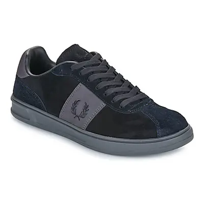 Fred Perry B4 SUEDE men's Shoes (Trainers) in Black