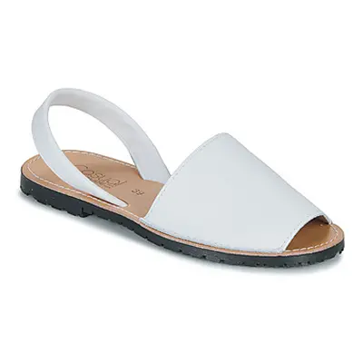 Casual Attitude NEWA women's Sandals in White