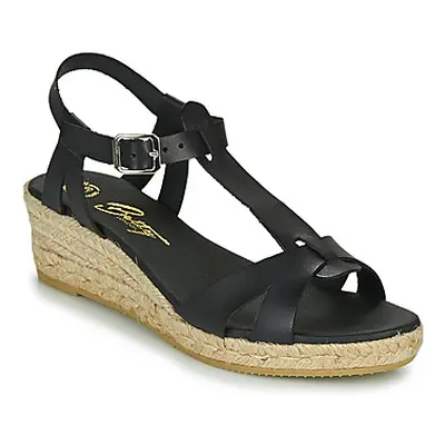 Betty London OBORSEL women's Espadrilles / Casual Shoes in Black