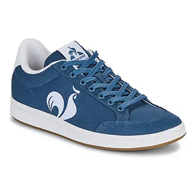 Le Coq Sportif COURT ROOSTER men's Shoes (Trainers) in Blue