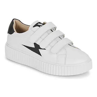 Vanessa Wu LARISSA women's Shoes (Trainers) in White