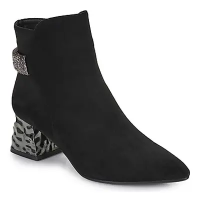 Exé Shoes PILA women's Low Ankle Boots in Black