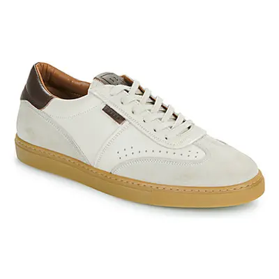 Pellet GABRIEL men's Shoes (Trainers) in White