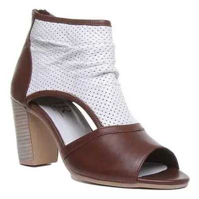 Justinreess England Monica women's Court Shoes in White