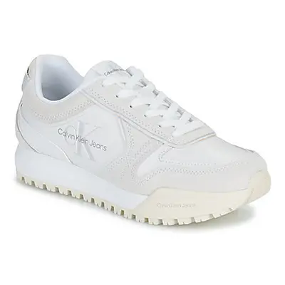 Calvin Klein Jeans TOOTHY RUNNER IRREGULARLINES women's Shoes (Trainers) in White