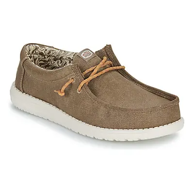 HEYDUDE Wally Waxed Canvas men's Slip-ons (Shoes) in Brown