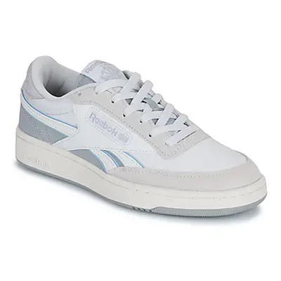 Reebok Classic CLUB C REVENGE women's Shoes (Trainers) in Grey