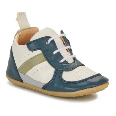 Easy Peasy MY PRE BASKET LACET boys's Children's Shoes (Trainers) in Blue