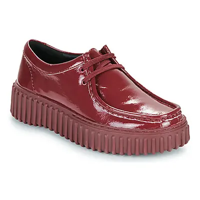 Clarks Torhill Bee women's Casual Shoes in Red