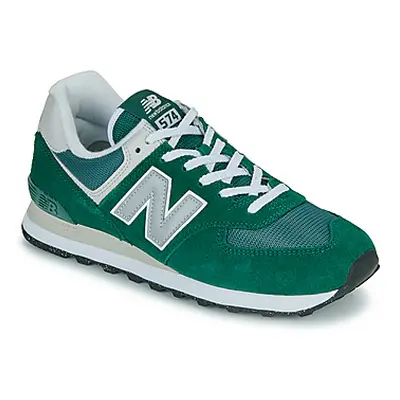 New Balance 574 men's Shoes (Trainers) in Green