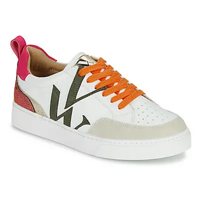 Vanessa Wu GABRIELLA women's Shoes (Trainers) in White