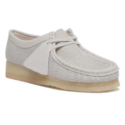 Clarks Wallabee women's Slip-ons (Shoes) in White