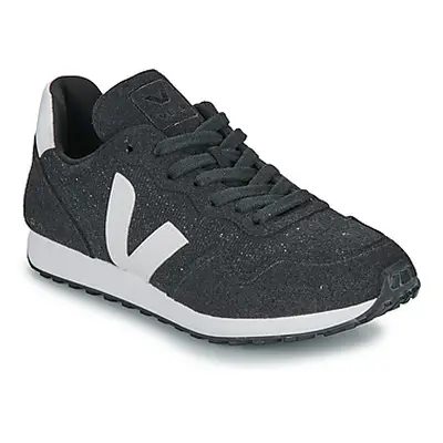 Veja SDU REC women's Shoes (Trainers) in Grey