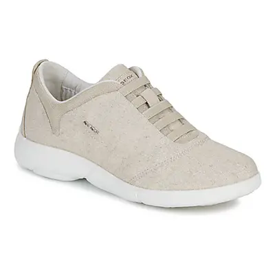 Geox D NEBULA 2.0 women's Slip-ons (Shoes) in Beige