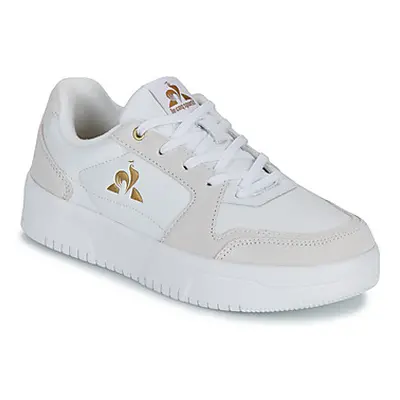 Le Coq Sportif BILLIE women's Shoes (Trainers) in White