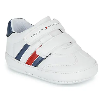 Tommy Hilfiger KIKI boys's Children's Shoes (Trainers) in White