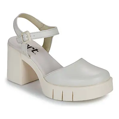 Art EIVISSA women's Court Shoes in White